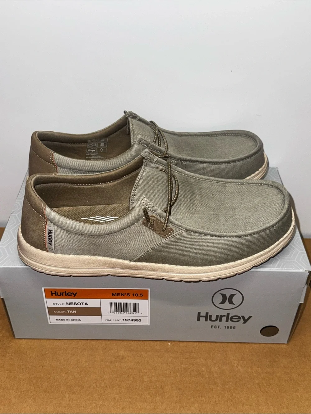 Hurley Nesota Men's Tan Moccasin Shoes 10.5 M Memory Foam Water Repellent